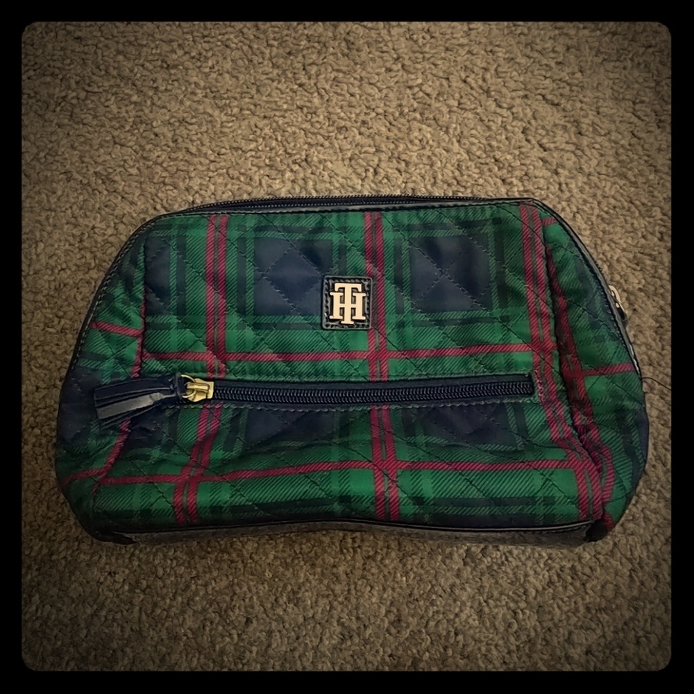 Stunning tommy hilfiger jewlery pouch makeup